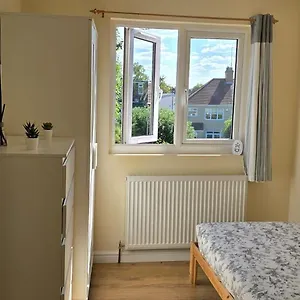  Hostel Private Near Hither Station